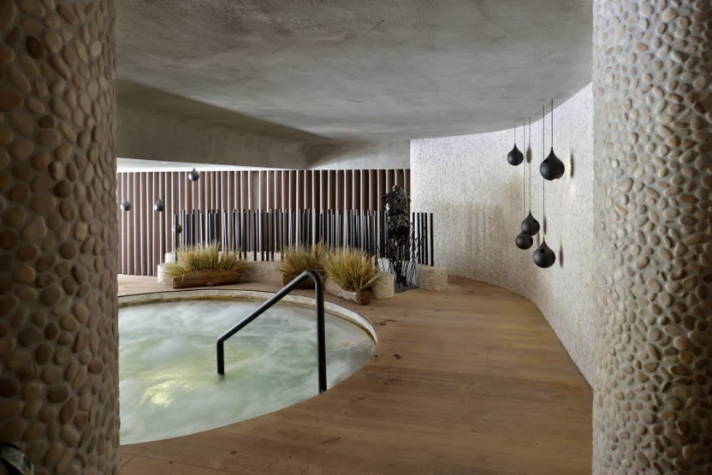 4-ZAMENJAVA-WELLNESS-INdoor-tydrotherapy-pool-kolaz-Miran-Kambic-5